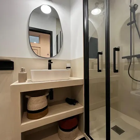 The Family - Le Terracotta * Dijon