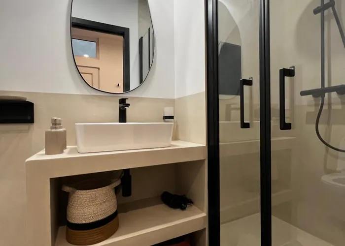 The Family - Le Terracotta * Dijon